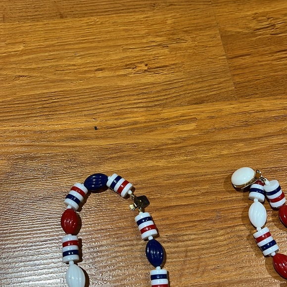 Costume Jewellery - Picture 5 of 6